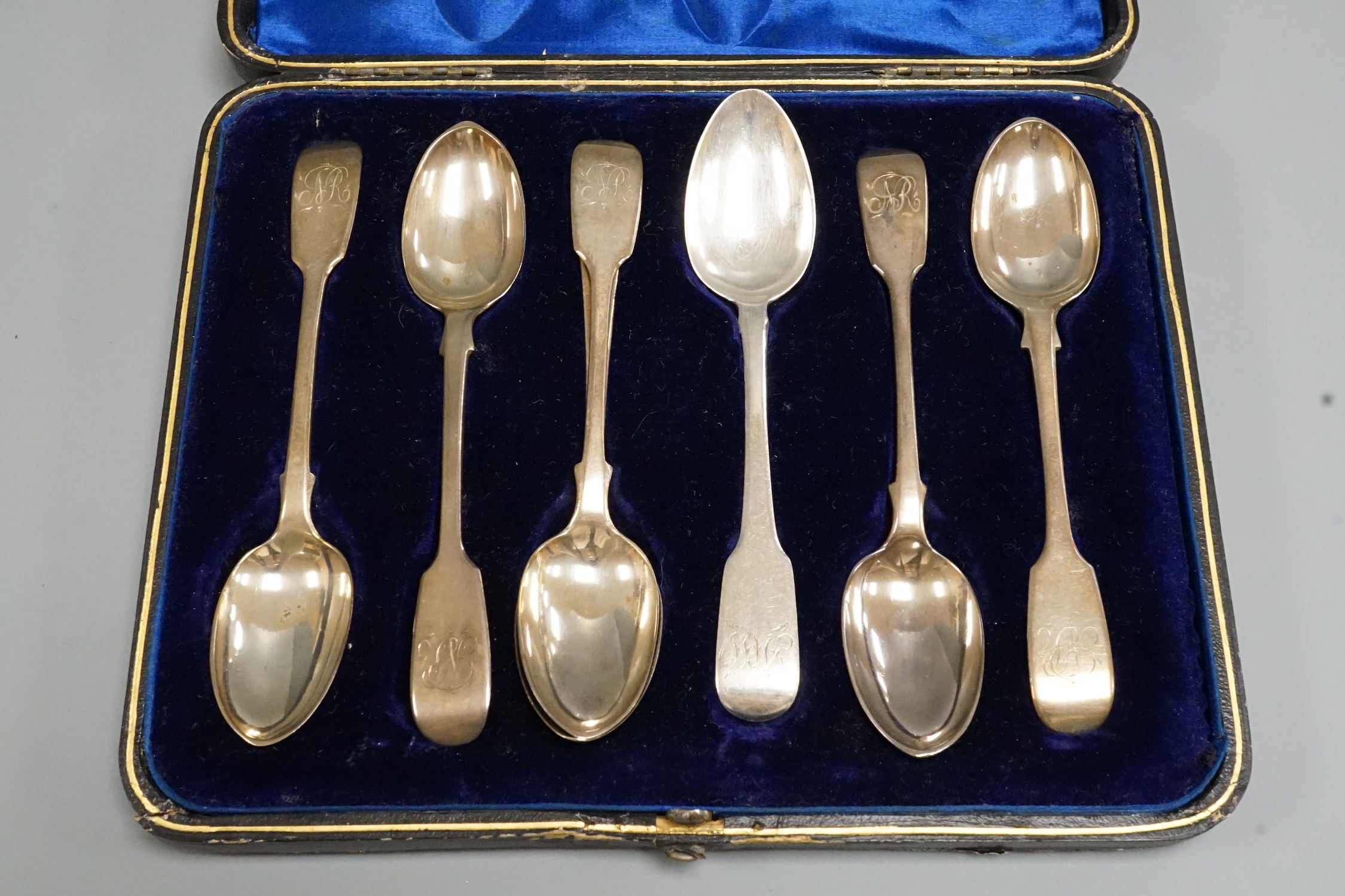 Seven silver teaspoons including five fiddle pattern, London, 1890.